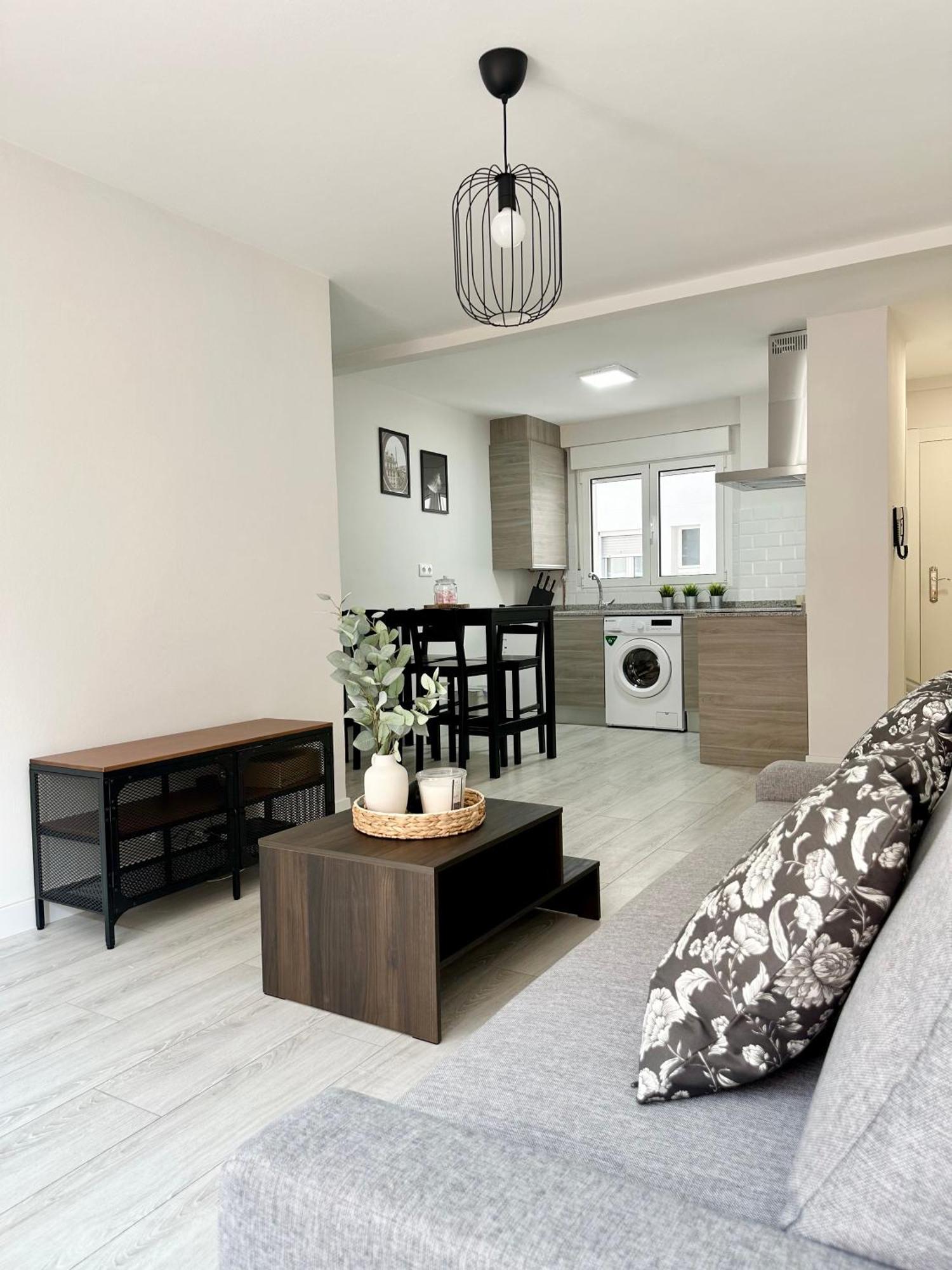 Cozy Flat 5 Mins From The Beach Χιχόν Εξωτερικό φωτογραφία