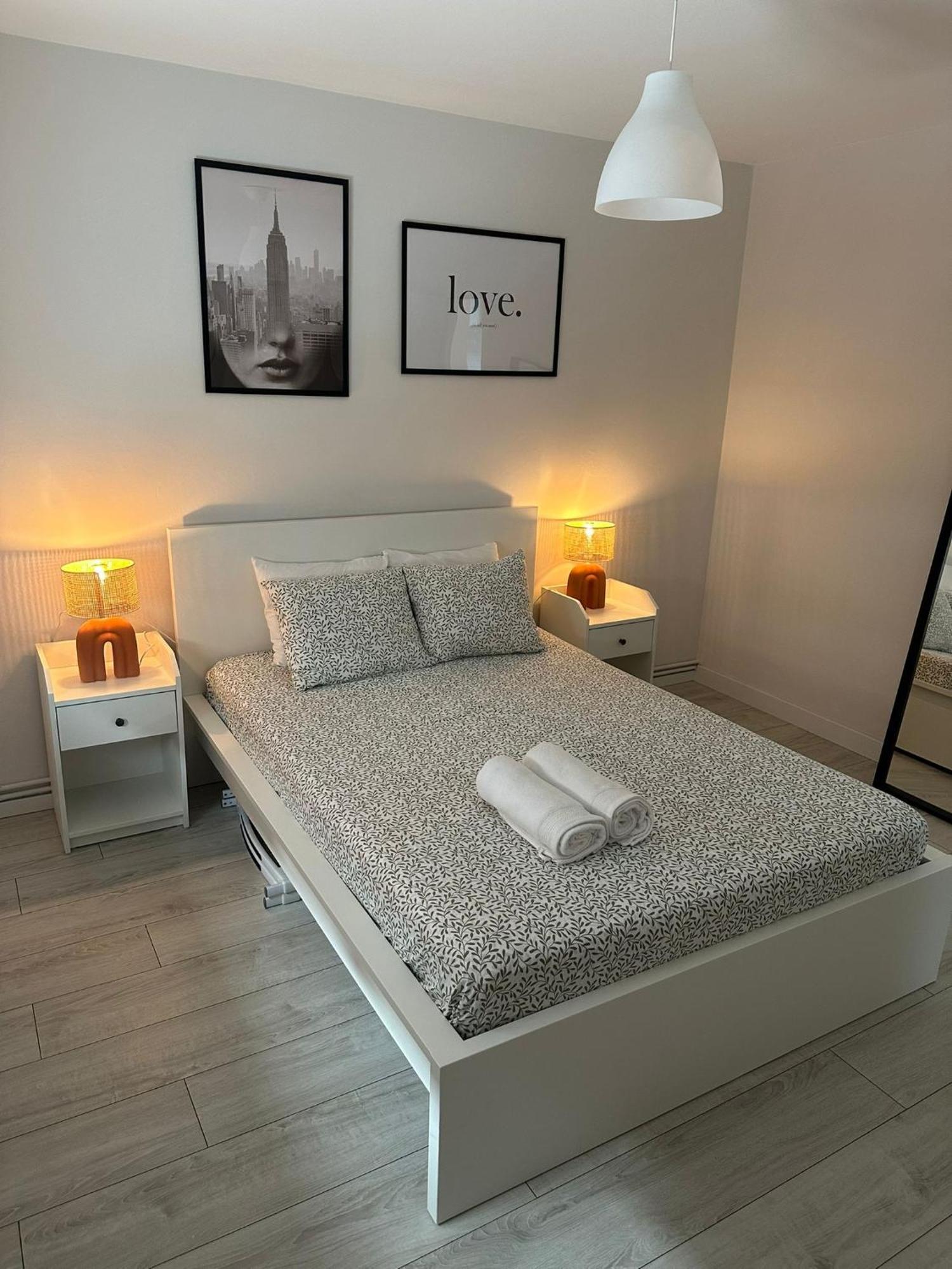 Cozy Flat 5 Mins From The Beach Χιχόν Εξωτερικό φωτογραφία
